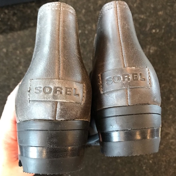 New Sorel Lolla II Strap Stud Shoe, Charocal Grey Ankle Booties, Gray Short Boot - Picture 7 of 16